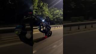 Ktm superduke 990 stand up wheelie [upl. by Gottfried507]