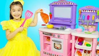 Hana Pretend Play Cooking Fish amp Chips Food Restaurant with Kitchen Toys [upl. by Murrell]