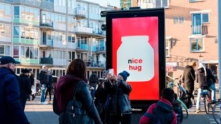 Food amp Beverage Nutella interactive panel gives out compliments  JCDecaux The Netherlands [upl. by Sihunn]