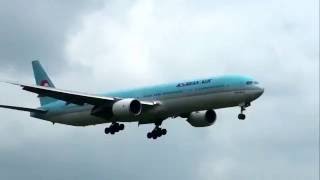 Korean 777  Terrible landing [upl. by Harihs283]