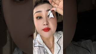 Magnetic eyelash clip easy to use funny makeup trending makeupartist makeuptutorial [upl. by Chappy]