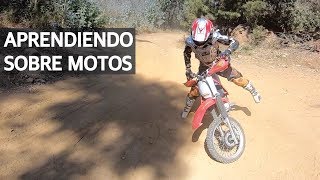 Cómo Conducir una Moto Enduro por Primera Vez La Valentina Arriba de una Motocicleta [upl. by Lessig854]