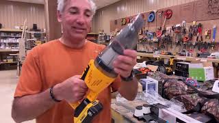 Great Cleanup Vac for Dewalt Battery Review amp Unboxing 4K [upl. by Bertasi23]