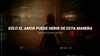 Paloma Faith  Only Love Can Hurt Like This  En Español [upl. by Harwill630]