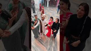 Bratiyo ka dance dekh kr gori darwaja nhi kholegi wedding groom dineshprajapati [upl. by Iv]