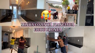 MINHA COZINHA PLANEJADA FICOU PRONTA🥹❤️ FAXINAMOS TUDO [upl. by Rabi]