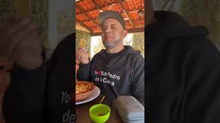 Favian Lameda comiendo pozole rojo y su mama tacos dorados en Ures Sonora [upl. by Vatsug]