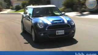 2009 MINI Cooper Clubman Review  Kelley Blue Book [upl. by Russo]