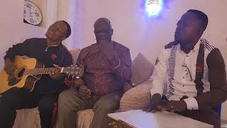 LE FRÈRE MULUMBA MWANA TAWU CHANTE 🔥 UN GRAND HÉROS QUI CHANTE LES CANTIQUES À LANCIENNE MODE 👍 [upl. by Gold103]