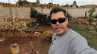 Construyendo Nuestra Casa en Mexico Cimientos de Piedra 2 de 2 Mezcla para cimientos Vblog333 [upl. by Winfred397]