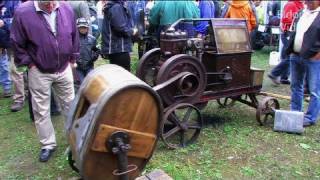 Standmotor treibt Waschmaschine an  Stationary engine drives a old washing machine [upl. by Stanleigh]