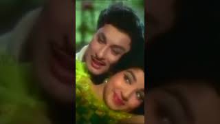 Neeye than enakku manavattimgr Jayalalitha mgr song [upl. by Teodorico254]