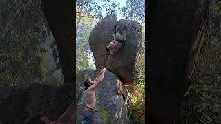 Cudecán 🐕 FA Escalada en Celas Culleredo bouldering galicia escalada crackclimbing [upl. by Ayekal]