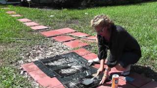 How to Clean a Grill with Bar Keepers Friend The Bag Holder [upl. by Dannon]