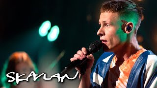 Sondre Justad  «Ikke som de andre»  SVTTV 2Skavlan [upl. by Ungley]