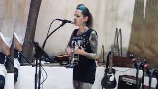 Linoleum  NOFX cover nofx punk punkrock punkgirl punkrockcover ukulele ukulelecover live [upl. by Ariad]