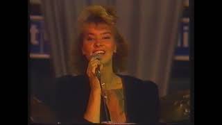 ARJA KORISEVA  HYMYHUULET  LIVE 1990 [upl. by Widera712]