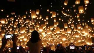 Releasing the Lanterns at Maejo Temple  Loy Krathong  Chiang Mai Thailand  November 16th 2013 [upl. by Sorgalim]