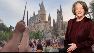 Maggie Smith tributes Harry Potter Fans outside Hogwarts raise their wands in her memory 😭 [upl. by Greeley]