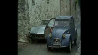 la 2cv fait son cinéma lours et la poupée part1 [upl. by Betsey]