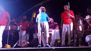 Niño Bailando Punta y Yancunu Con CHICAS ZAMBAT CARNAVAL DE VILLANUEVA 2017 [upl. by Eetsud]