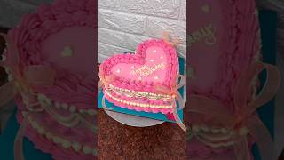 Heart shape cake design 💗😍 shorts youtube youtuber birthdaycake trending cake video vairal [upl. by Griselda]