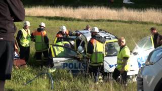 20150608 Polisbil i olycka på Orust [upl. by Nariko141]