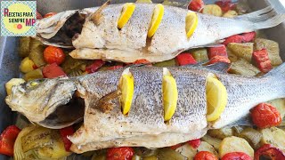 LUBINA 🐟 al Horno con Verduras y Patatas  Truco para que salga Muy Jugosa [upl. by Attesoj264]