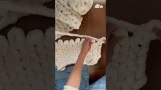 How to Hand Knit a Chunky Blanket 🧶 [upl. by Notlil]