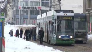 Straßenbahnen fahren teilweise wieder 27122010 [upl. by Derfliw]