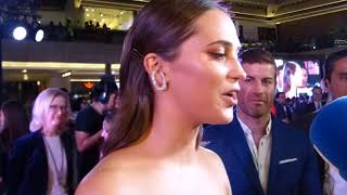 Alicia Vikander revela que comió en visita a México Lara Croft Tomb Raider [upl. by Sherar]