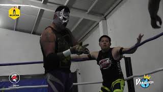 Macizos y El Mago vs Fugitivos Fresh Club y Dayami  Vanguardia Lucha Completa [upl. by Assirt706]