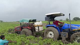 new Holland 4710 4 y 4 paddy mud Massey Ferguson [upl. by Enrica941]