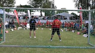 Trainer im Tor beim INTERSPORT kicker FUßballcamp Merschwitz [upl. by Sissy]