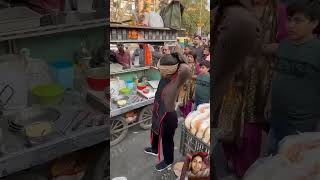 वड़ा पाव girl 🤣delhistreetfoo food chandn foodie indianstreetfood reels indianfood yt funny [upl. by Un]