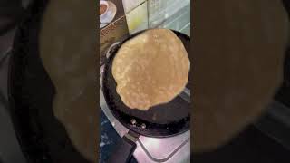 Paratha lovers 😍 recipe roti foodparatha yummyparatha streetfoodshots youtubeshorts [upl. by Ahsenik]