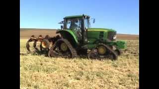 Mascor Soucy Track John Deere Tractor 6930 with 5 Tine Radium Ripper 450mm Depth01 [upl. by Ynaffit370]