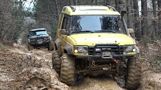 Toyota Land Cruiser VS Land Rover Discovery Extreme OFF ROAD Challenge [upl. by Siusan]