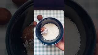 wwwmadameedithse 🔎 Chokladbollar med flingsalt recept mat hembakat kaka kakor chokladbollar [upl. by Eleumas]