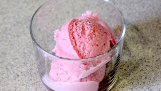 Receta de helado de fresa de yogur muy fácil  Ideas FACILES DIY [upl. by Neitsirk901]