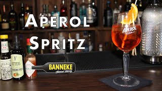 Aperol Spritz  Aperol Cocktail selber mixen  Schüttelschule by Banneke [upl. by Surtemed486]