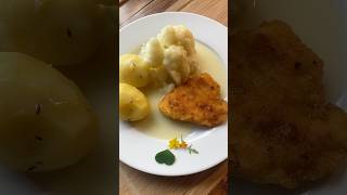 Blumenkohl mit Hähnchenschnitzel [upl. by Dott554]