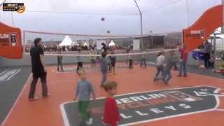 quotBerlin spielt Volleyballquot auf dem Drachenfest 2014 [upl. by Mikey]