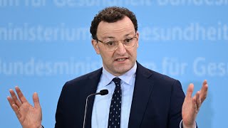 Gesundheitsminister Jens Spahn „Alle drei Impfstoffe sind wirksam“ [upl. by Jurgen]