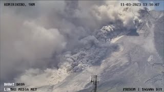 Merapi Volcano Eruption  Huge Pyroclastic Flows  March 11 2023 Time Lapse [upl. by Aneeuqal522]