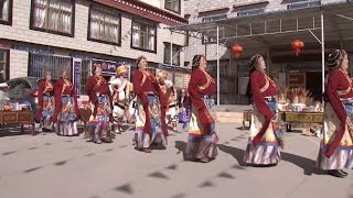 Tibetans Celebrate Tibetan Calendar New Year in Lhasa [upl. by Phebe488]