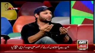 Shahid Afridi Sings Mauka Mauka For Indian Fans In TV Show [upl. by Valdas]