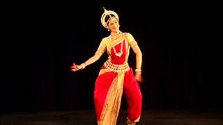 Danza Clásica de la India ODISSI Anandini Dasi Bharatya Vidya Bhavan Mylapore Chennai [upl. by Yssac]