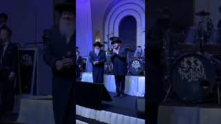 Meilech Braunstein and Hershy Weinberger singing at a Bar Mitzvah [upl. by Hurley]