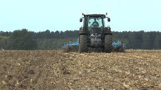 Valtra S354 tractor with Lemken cultivator on corn stubble in Germany [upl. by Mcwilliams]